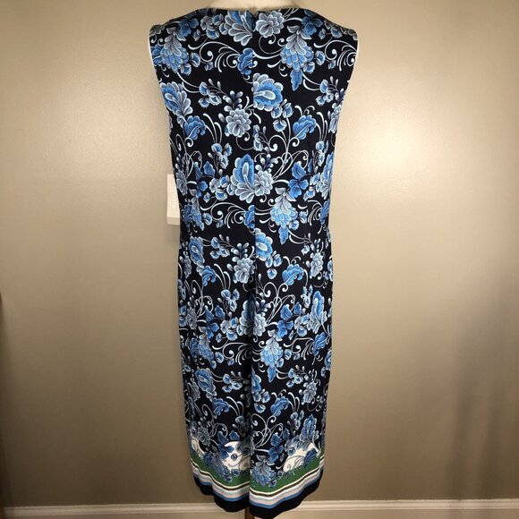 NEW Chico’s Sleeveless Shift Ponte Classic Navy Boatneck Dress Size 1 (US 8) - Picture 4 of 12